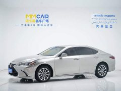 Lexus ES 200 Edition - фото 1