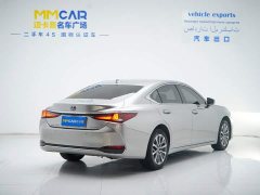 Lexus ES 200 Edition - фото 3