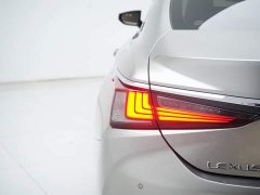 Lexus ES 200 Edition - фото 13