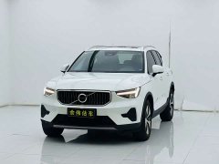 Volvo XC40 B3 Edition - фото 1