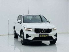 Volvo XC40 B3 Edition - фото 3