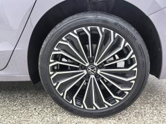 Volkswagen Pro 380TSI Edition - фото 14