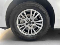 Mercedes-Benz SIENNA 2.5LPHEV Luxury Edition - фото 2