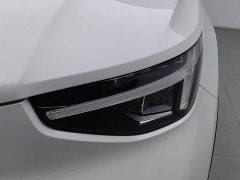 Volvo XC40 B4 AWDLuxury Edition - фото 7