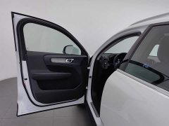 Volvo XC40 B4 AWDLuxury Edition - фото 8