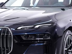 BMW 7 735Li M - фото 10