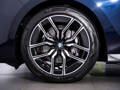 BMW 7 735Li M - фото 12