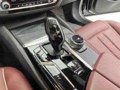 BMW 5 530Li Version M - фото 16