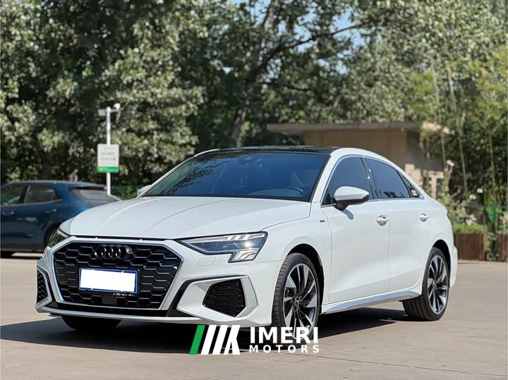 Audi A3 A3L Limousine 35 TFSI Fashion Sport - автомобиль из Китая