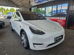 Tesla Model Y Edition - фото 3