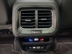 Volkswagen Tiguan L 330TSI automatic two-wheel drive R-Line version - фото 16