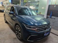 Volkswagen Tiguan L 330TSI automatic two-wheel drive R-Line version - фото 2