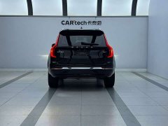 Volvo XC90 B6 Luxury Edition 7 - фото 3