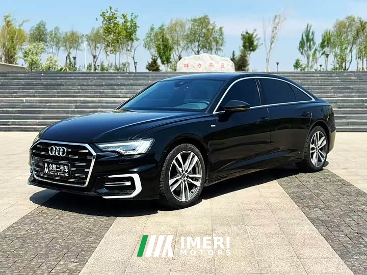 Audi A6L 40 TFSI luxury and elegant - автомобиль из Китая