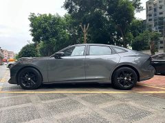 Changan UNI-V 1.5T Premium Version - фото 7