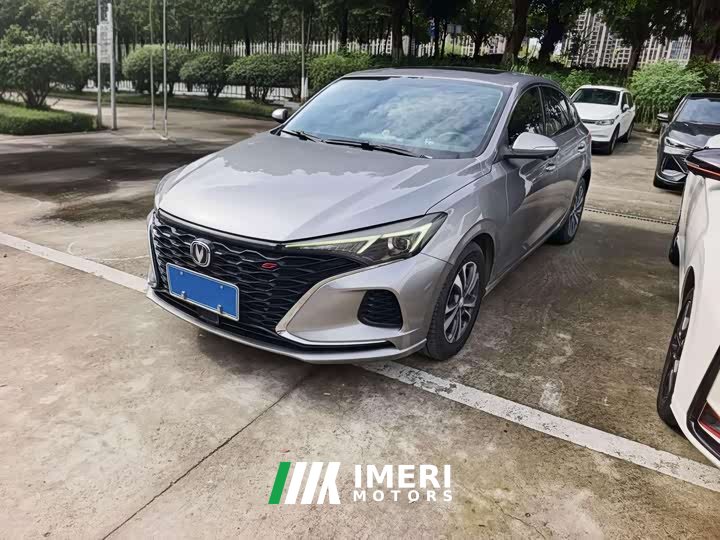 Changan PLUS NE 1.4T GDI DCTPremium Version - автомобиль из Китая
