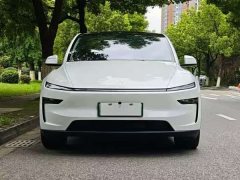 Tesla Model Y Long Range Edition - фото 3