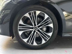 Mercedes-Benz E 300 L Luxury Version - фото 18