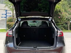 Tesla Model Y Edition - фото 5