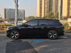 BMW iX xDrive50 - фото 3