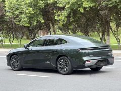 Geely 8 130km EM-i Deluxe Edition - фото 12