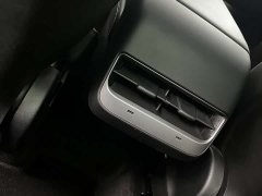 Tesla Model Y Edition - фото 11