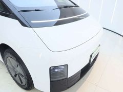 Li Auto MEGA Home Edition - фото 6