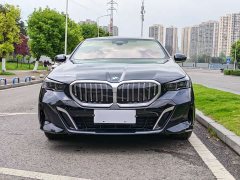 BMW 5 530Li xDrive M - фото 3