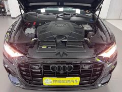 Audi Q8 55 TFSI Deluxe Version - фото 11
