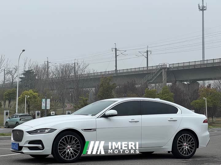 BMW XEL 2.0T 250PS S Edition - автомобиль из Китая