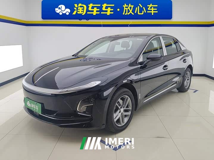FAW E-QM5 610km PLUS - автомобиль из Китая