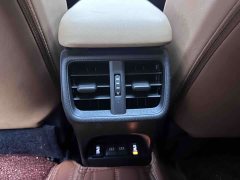 Lexus UX 300e Edition - фото 17
