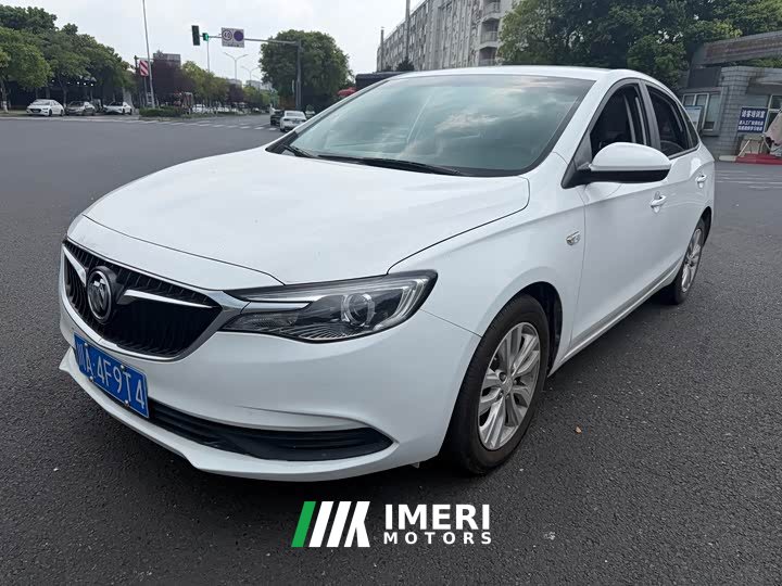 AITO 1.3T PHEV Version - автомобиль из Китая