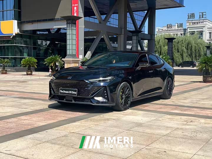 Changan UNI-V 1.5T Premium Version - автомобиль из Китая