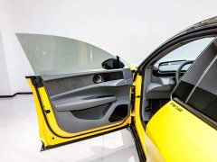 Li Auto EMEYA L - фото 3