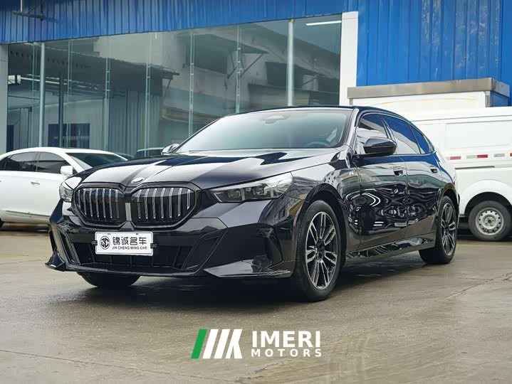 BMW 5 Series 530Li Leading M Sports Package - автомобиль из Китая