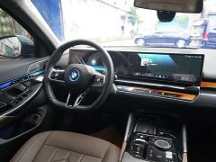 BMW 5 Series 530Li Leading M Sports Package - фото 18