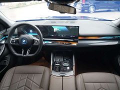 BMW 5 Series 530Li Leading M Sports Package - фото 5