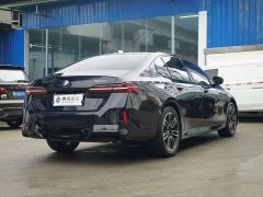 BMW 5 Series 530Li Leading M Sports Package - фото 7