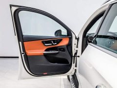 Mercedes-Benz GLC 260 L 4MATIC Version 5 - фото 8
