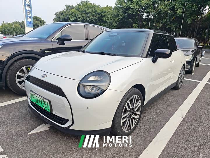 BMW MINI COOPER 456km COOPER E - автомобиль из Китая