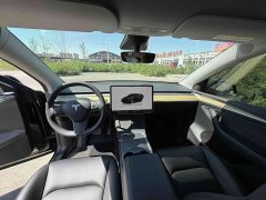 Tesla Model Y Edition - фото 6