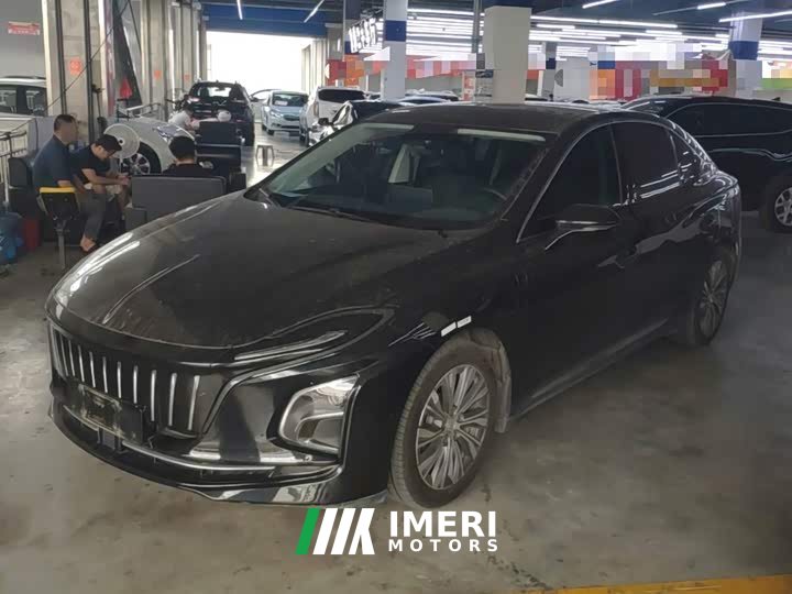 FAW E-QM5 431km Edition - автомобиль из Китая
