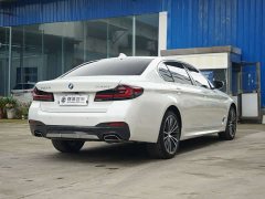 BMW 5 Series 2022 530Li Leading M Sports Package - фото 9