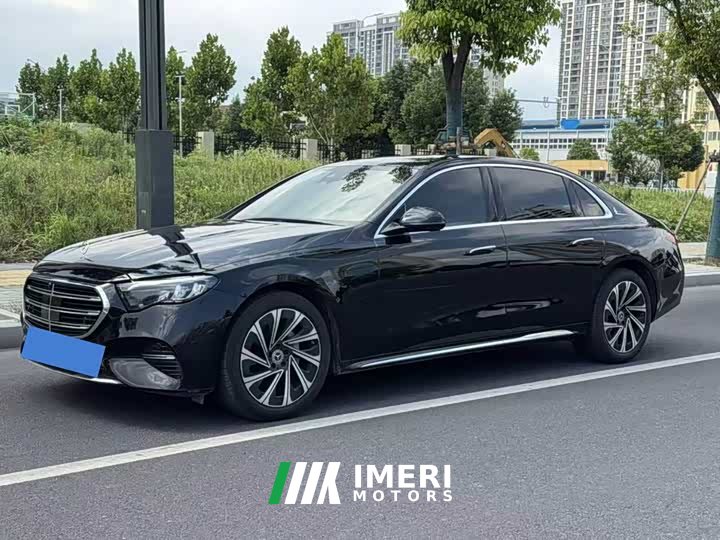 Mercedes-Benz E 300 L Luxury Version - автомобиль из Китая