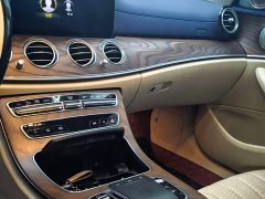 Mercedes-Benz E 300 L Premium Version - фото 14