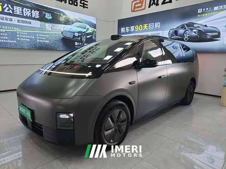 Li Auto MEGA Ultra - автомобиль из Китая