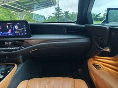 Lexus LS 500h Luxury Edition - фото 17