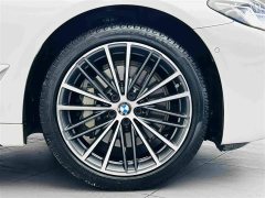 BMW 5 530Li Version M - фото 10