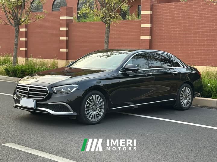 Mercedes-Benz E 300 L Luxury Version - автомобиль из Китая